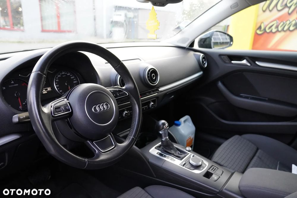 Audi A3 Sportback 1.6 TDI clean diesel Ambiente S tronic - 9