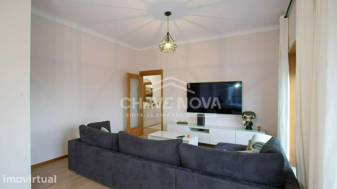 T2 c/ Terraço e Lugar de Garagem em Oliveira do Douro - Grande imagem: 3/20