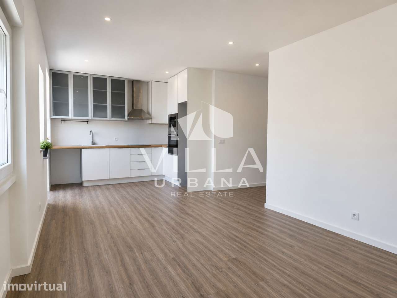 Apartamento T2 c/quintal na Cruz de Pau - Grande imagem: 2/16