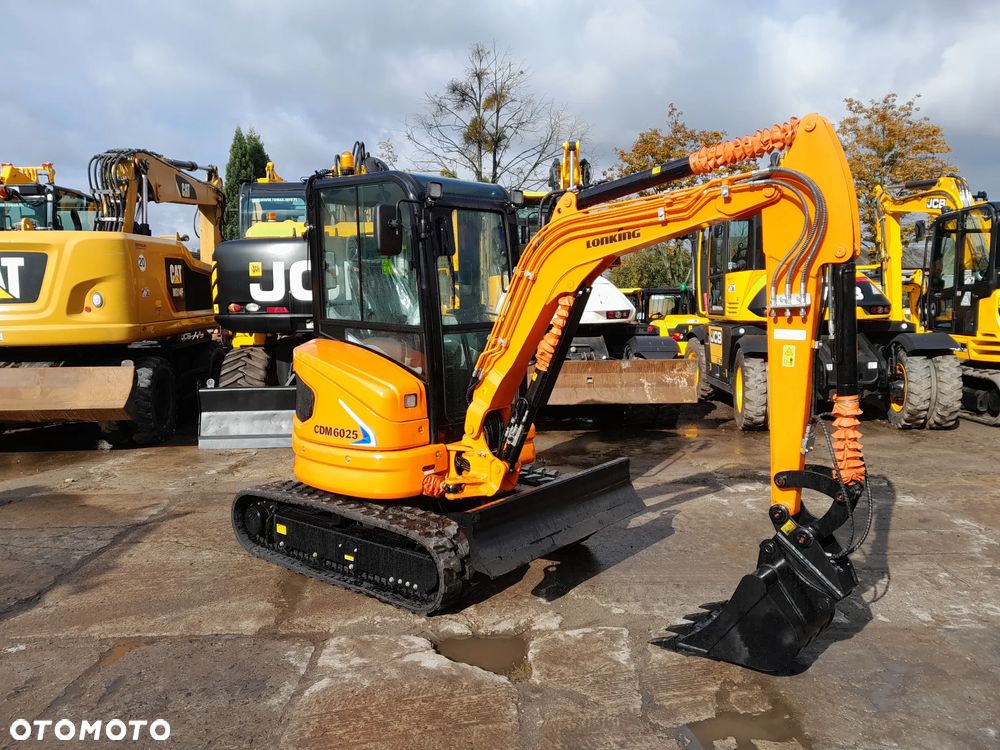 Kubota LONKING CDM6025 - 3