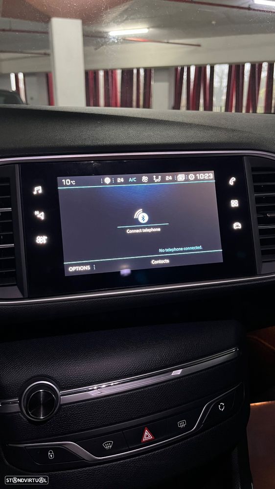 Peugeot 308 1.2 PureTech Allure EAT8 - 17