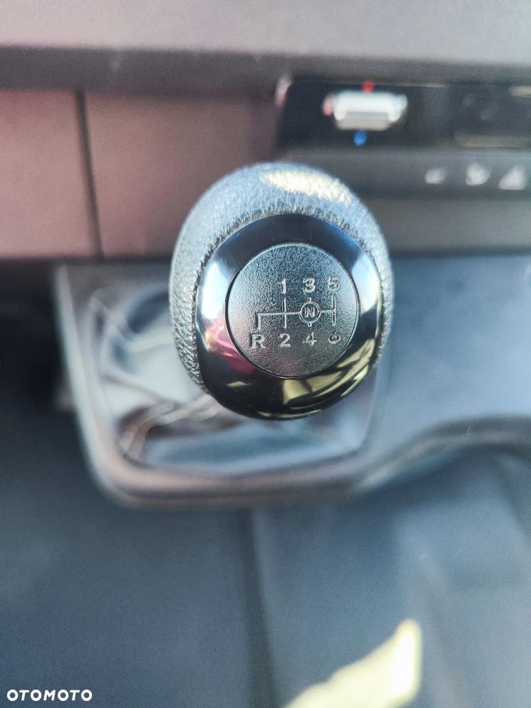 Mercedes-Benz SPRINTER wersja średnia Brygadówka 7-osobowa klima tempomat  salon Polska - 18