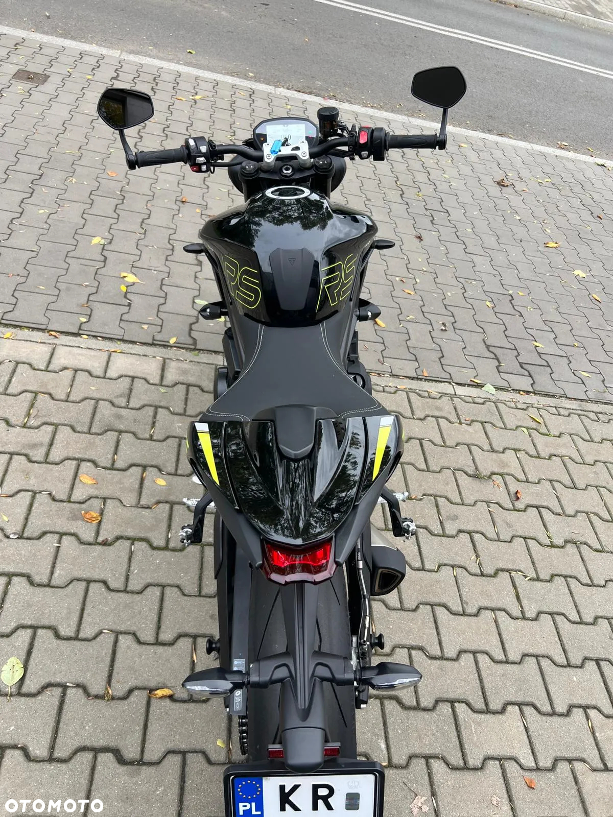 Triumph Street Triple - 8