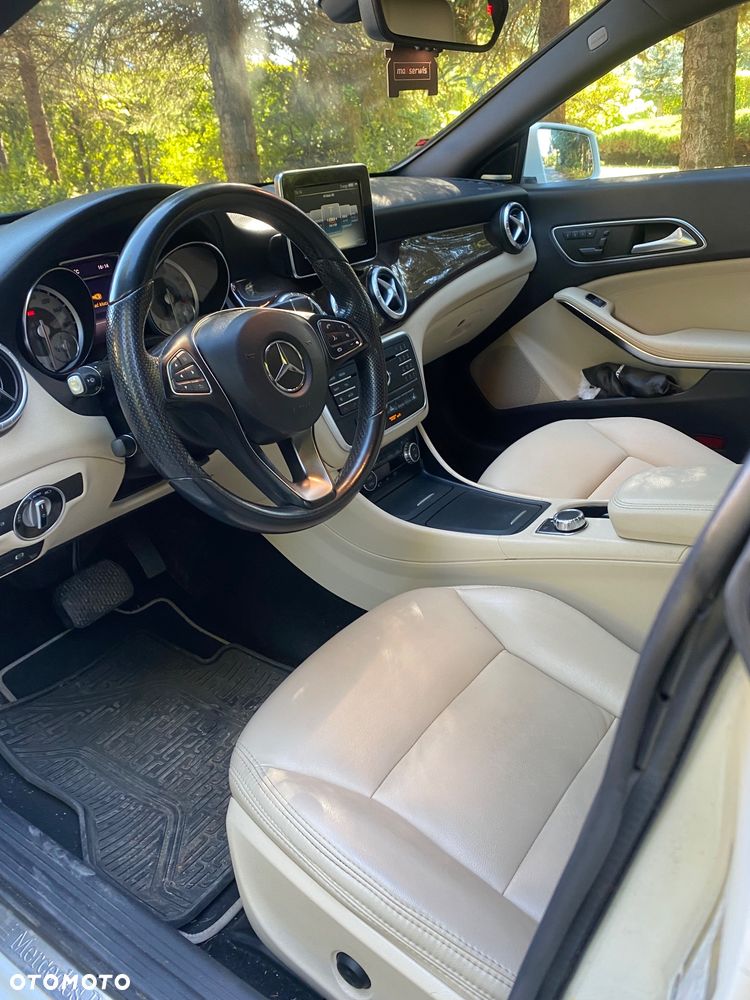 Mercedes-Benz CLA 250 7G-DCT AMG Line - 7
