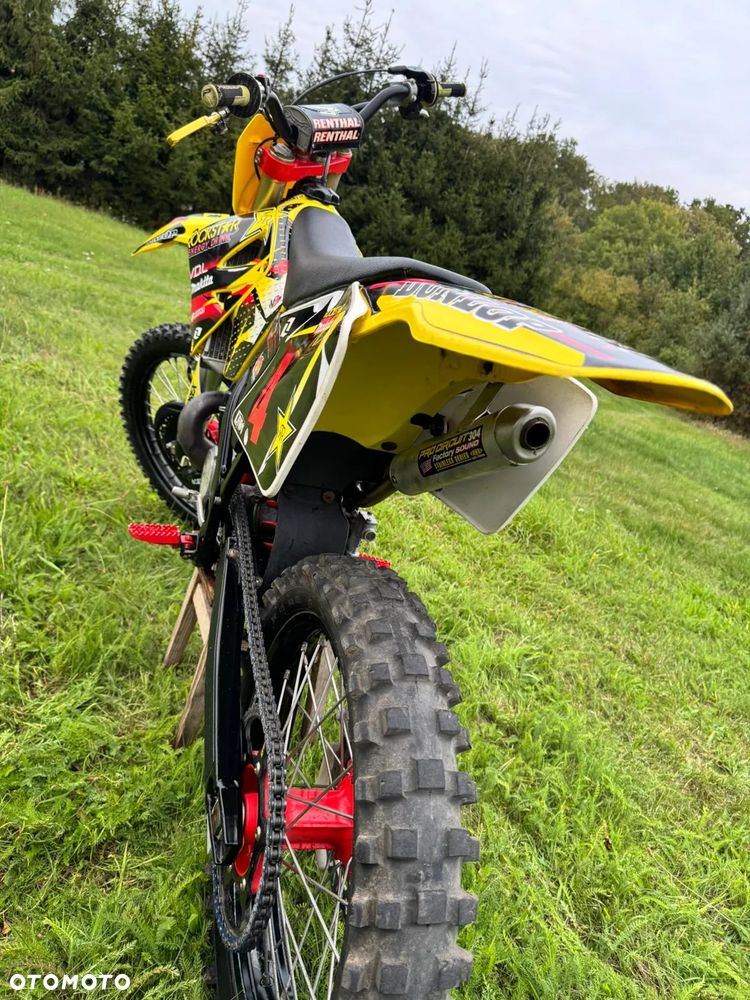 Suzuki RM - 8