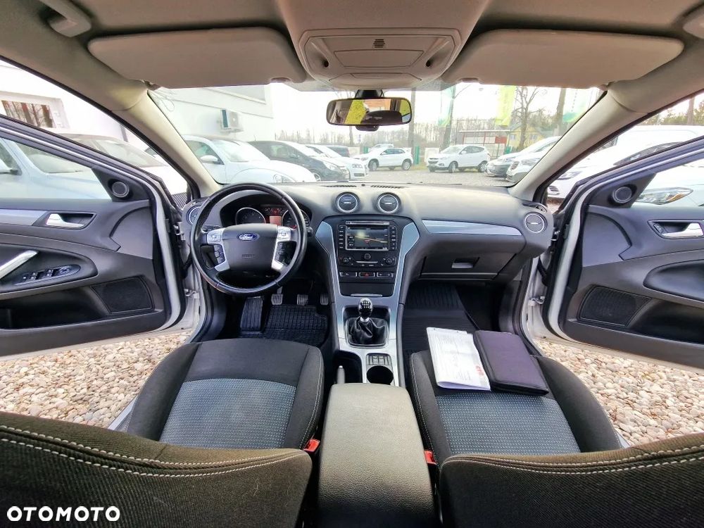Ford Mondeo - 10