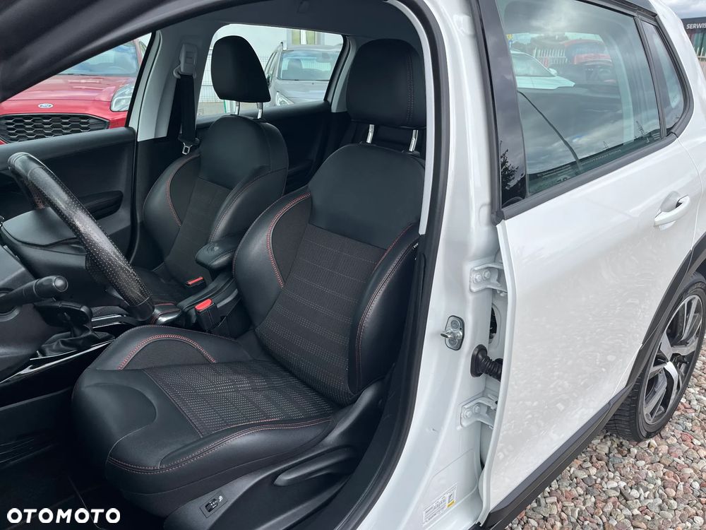 Peugeot 2008 BlueHDi FAP 120 STOP & START GT-Line Edition - 19