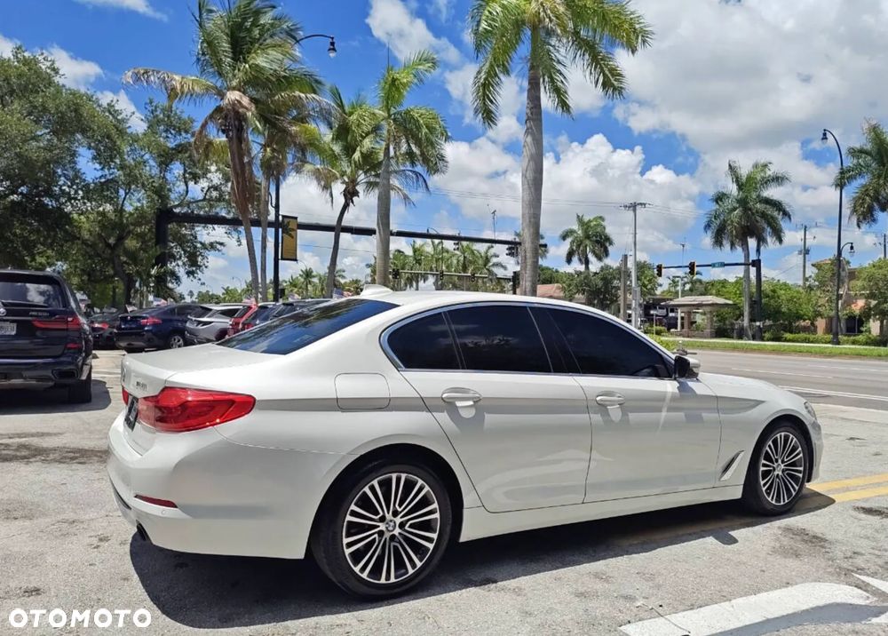 BMW Seria 5 530i - 11