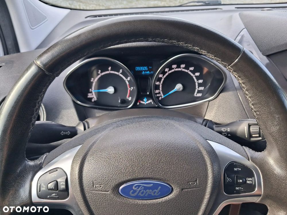 Ford Tourneo Courier - 8
