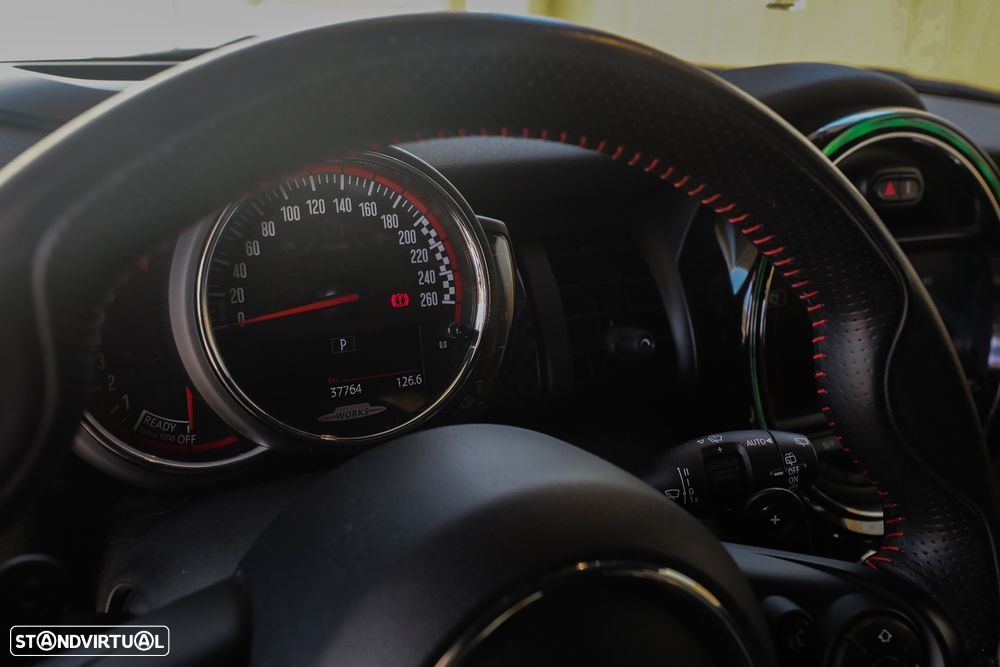 MINI 3 Portas John Cooper Works Aut. - 9