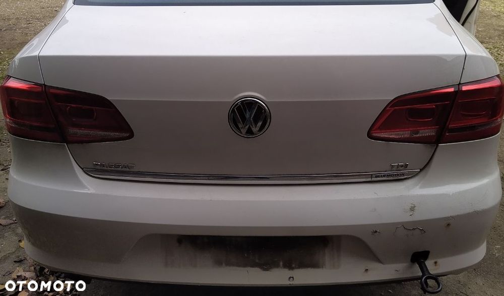 Lampy tyl w błotnik VW passat b7 sedan