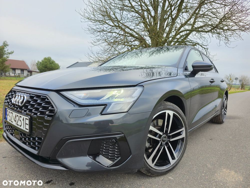 Audi A3 Sportback - 1