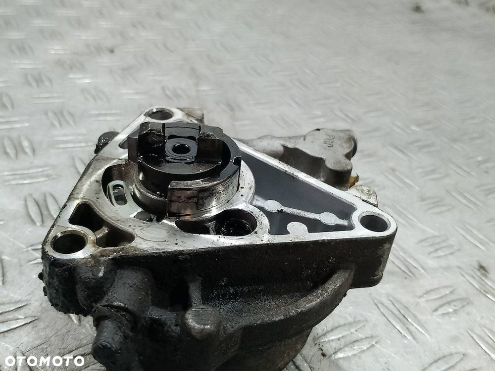 POMPA VACUM OPEL ZAFIRA B 1.9 CDTI - 3