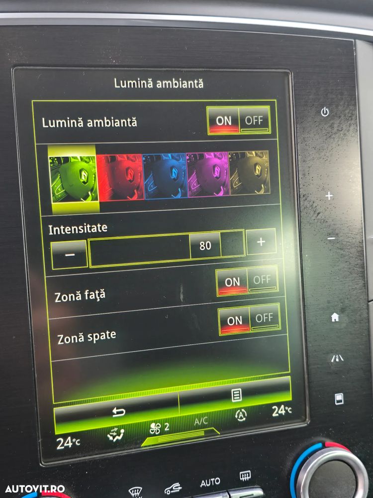 Renault Megane ENERGY TCe 130 BOSE EDITION - 12