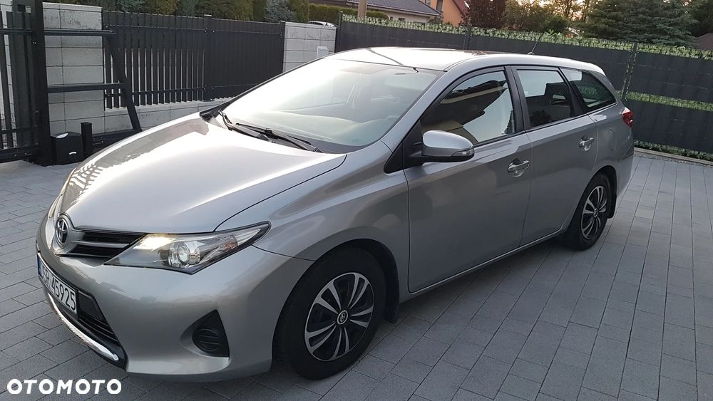 Toyota Auris 1.4 D-4D Comfort - 32