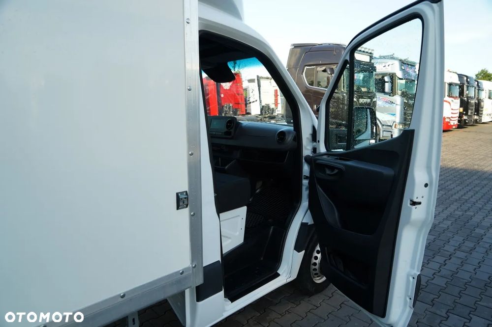 Mercedes-Benz SPRINTER 315 CDI / KONTENER 4,4 M / WINDA DHOLLANDIA - 750 KG / BLIŹNIAK / SPROWADZONY - 34