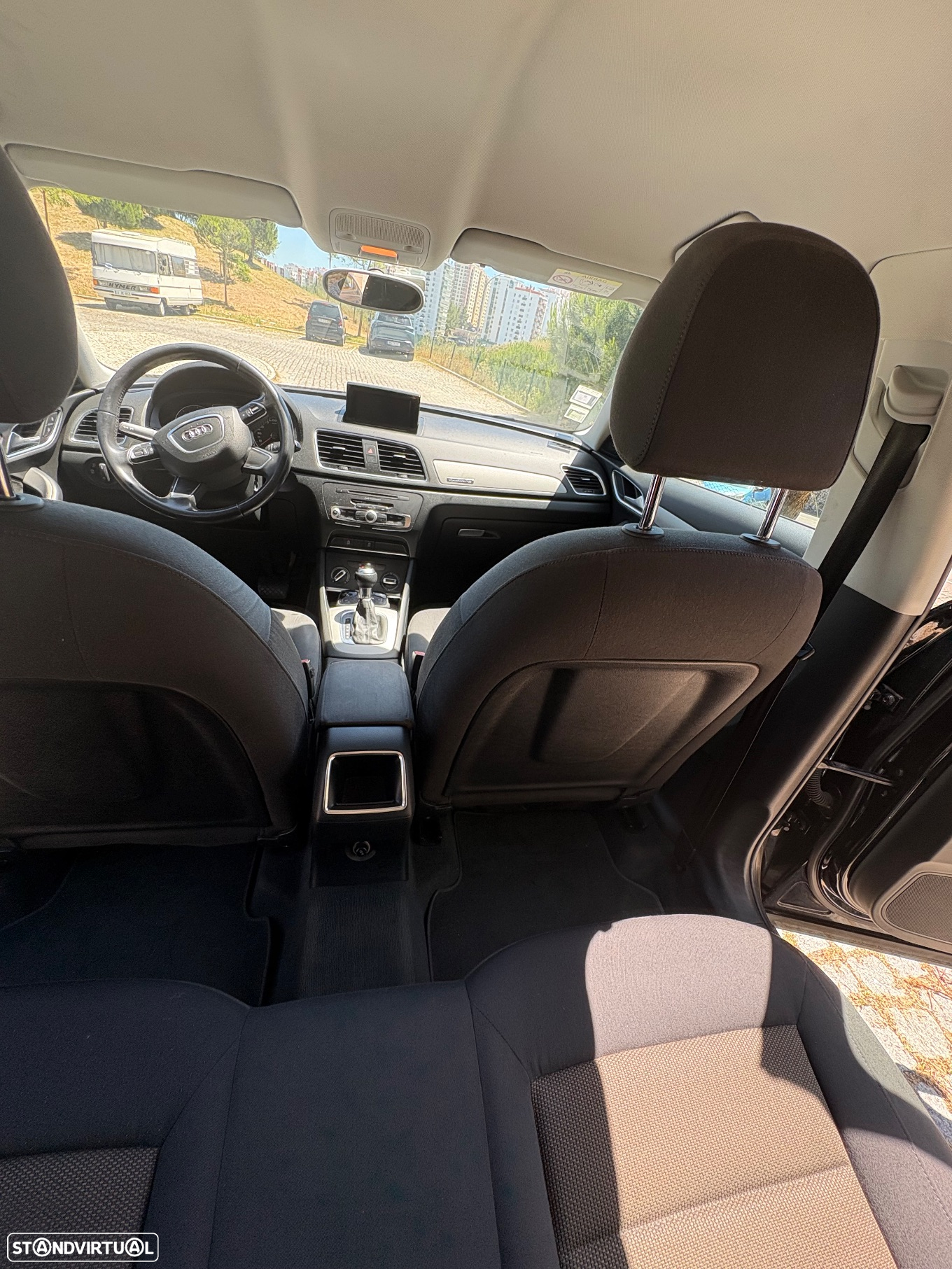 Audi Q3 2.0 TDI quattro Business Line S-tronic - 24