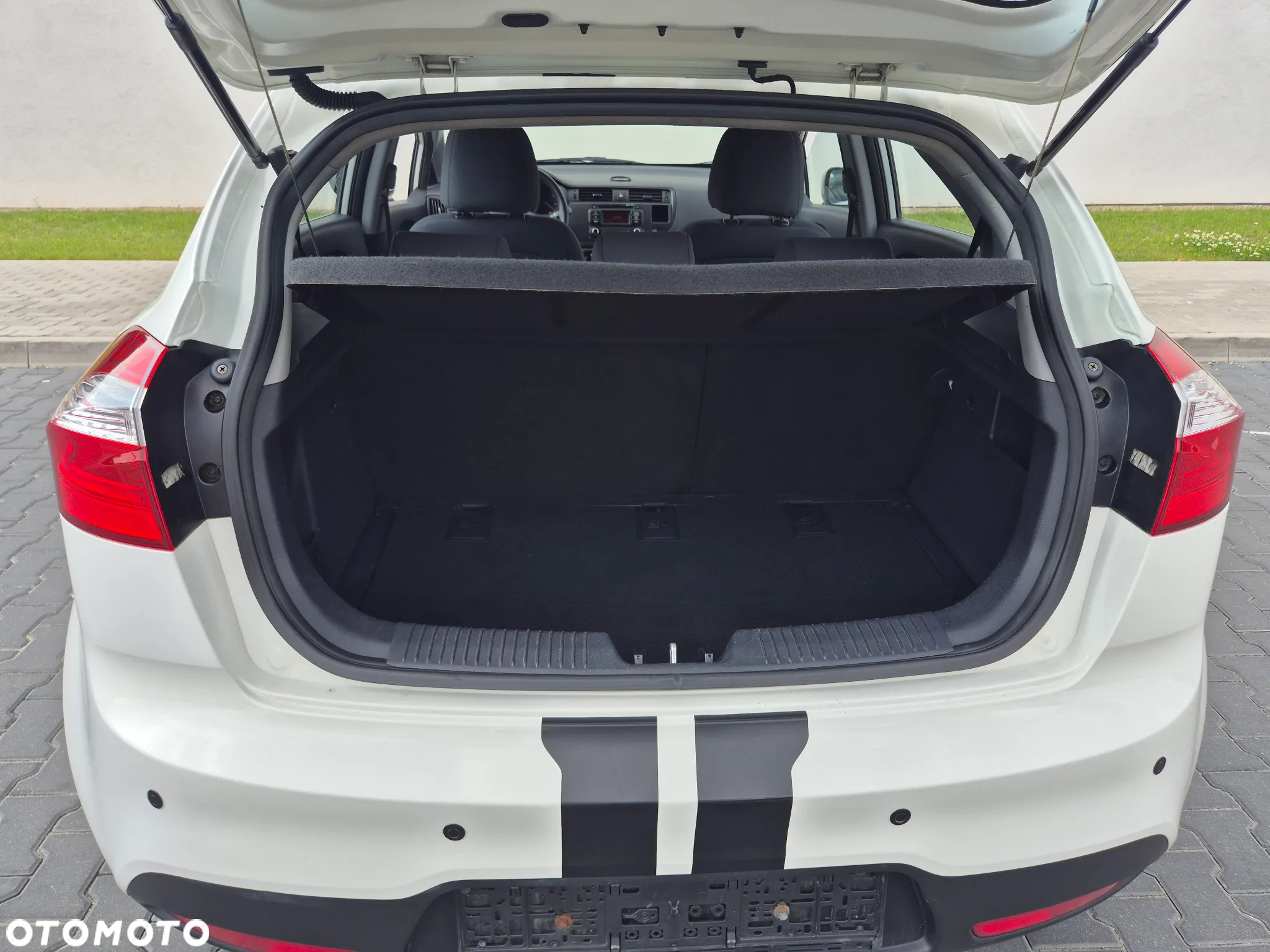 Kia Rio 1.2 Attract - 17