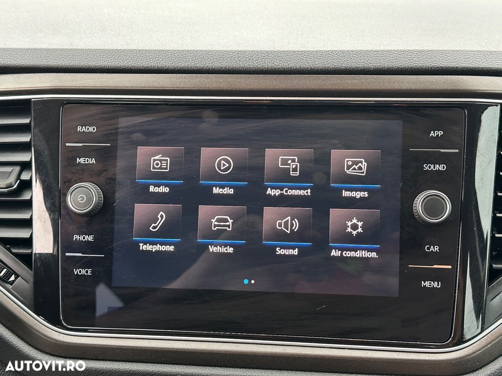 Volkswagen T-Roc - 24