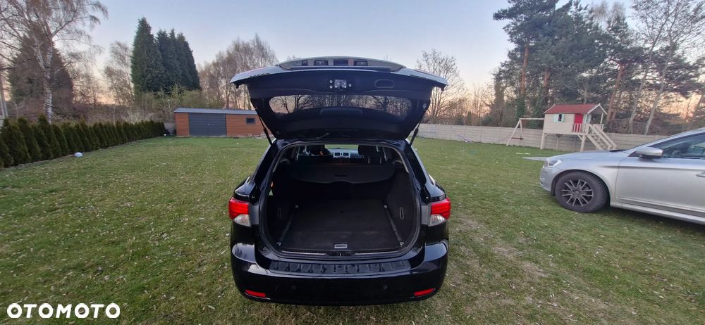 Toyota Avensis 2.0 D-4D Active - 7