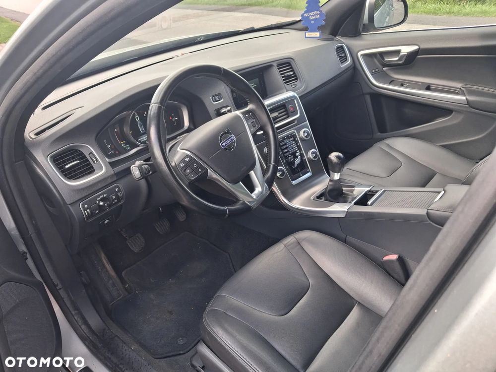 Volvo S60 D2 Edition - 16