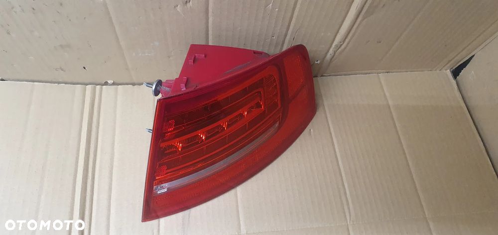 Lampa prawy tył tylna prawa LED Audi A8 D3 4E0945096H - 2