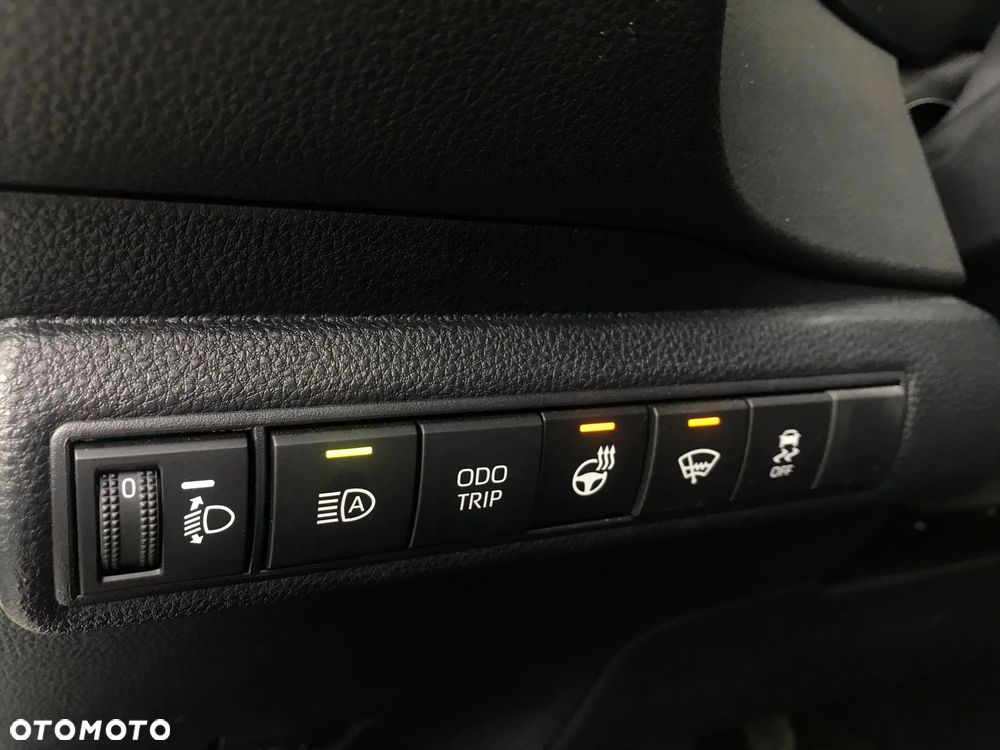 Toyota Corolla 1.8 Hybrid Comfort - 35