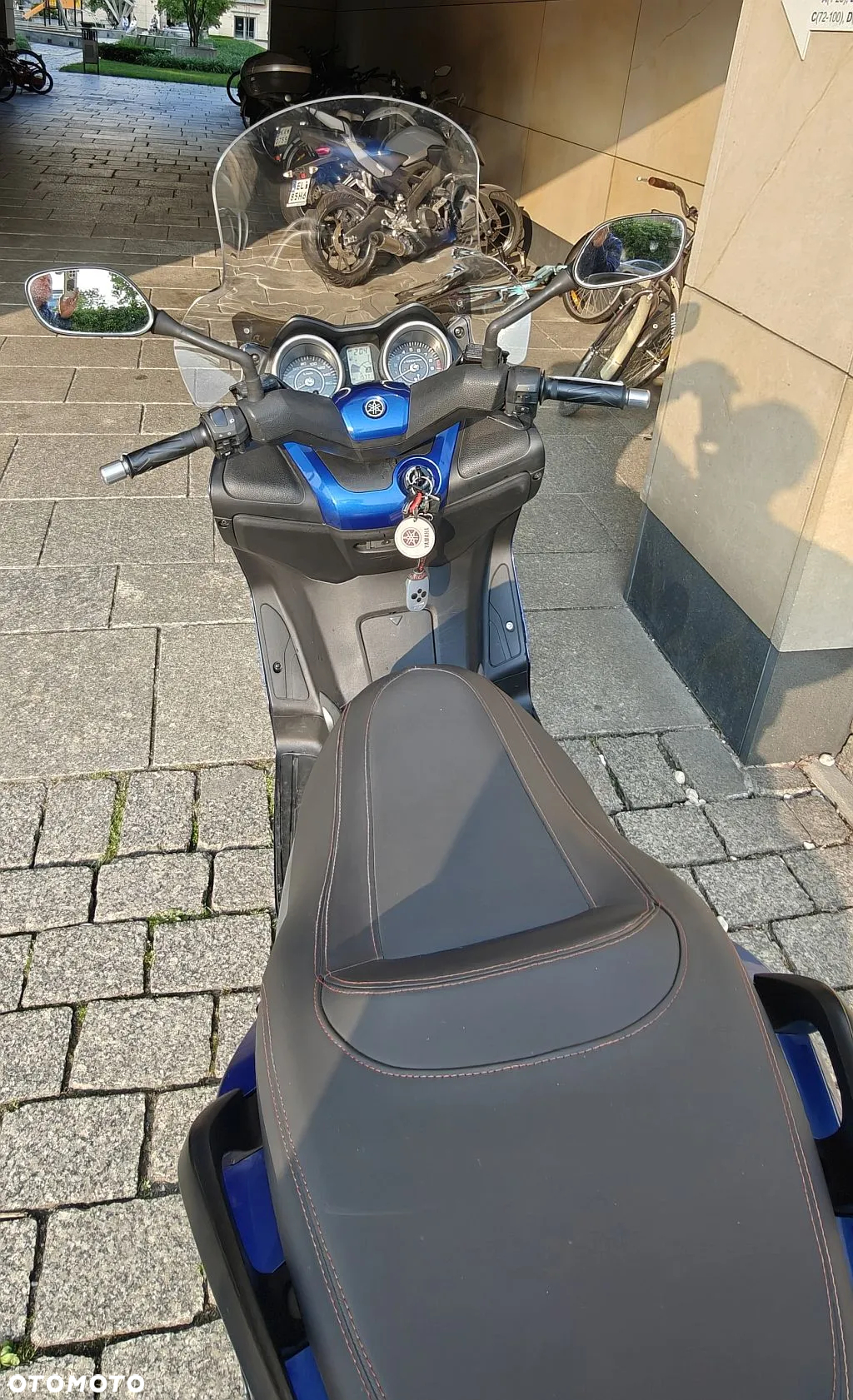 Yamaha X-max - 8
