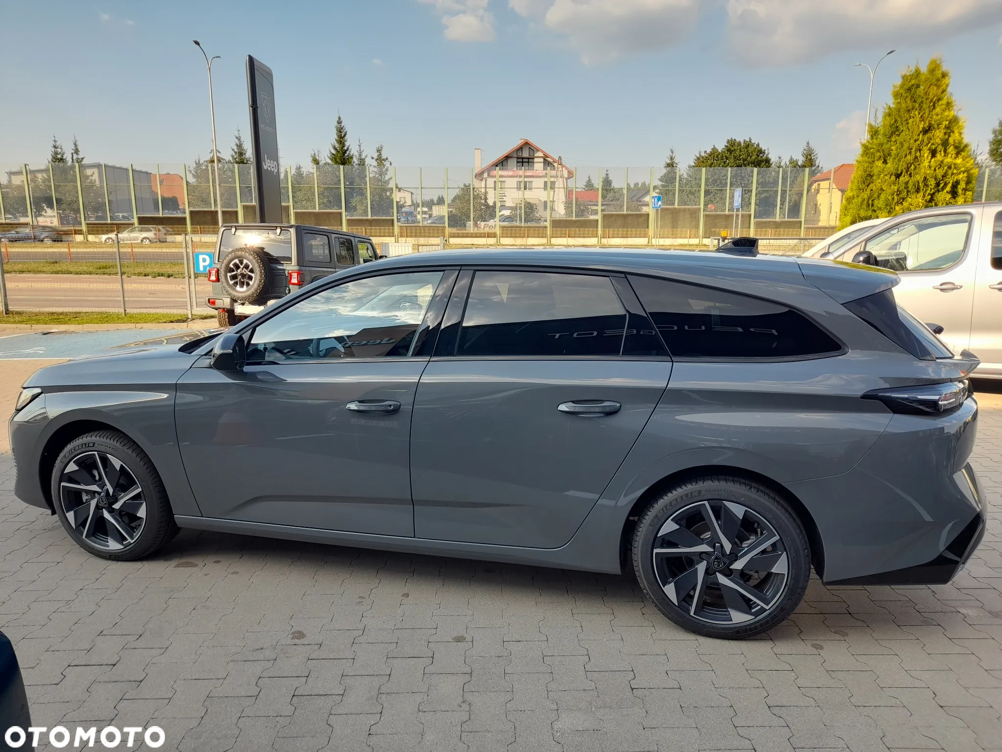 Peugeot 308 1.2 PureTech Allure S&S EAT8 - 5