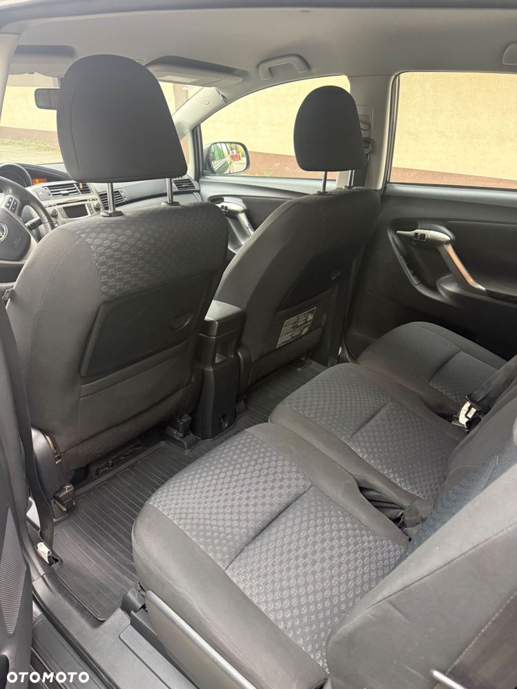 Toyota Verso - 5