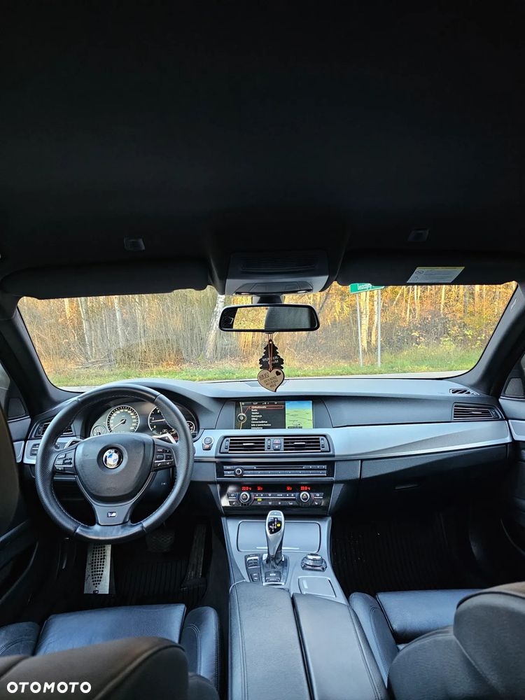 BMW Seria 5 530d xDrive - 33