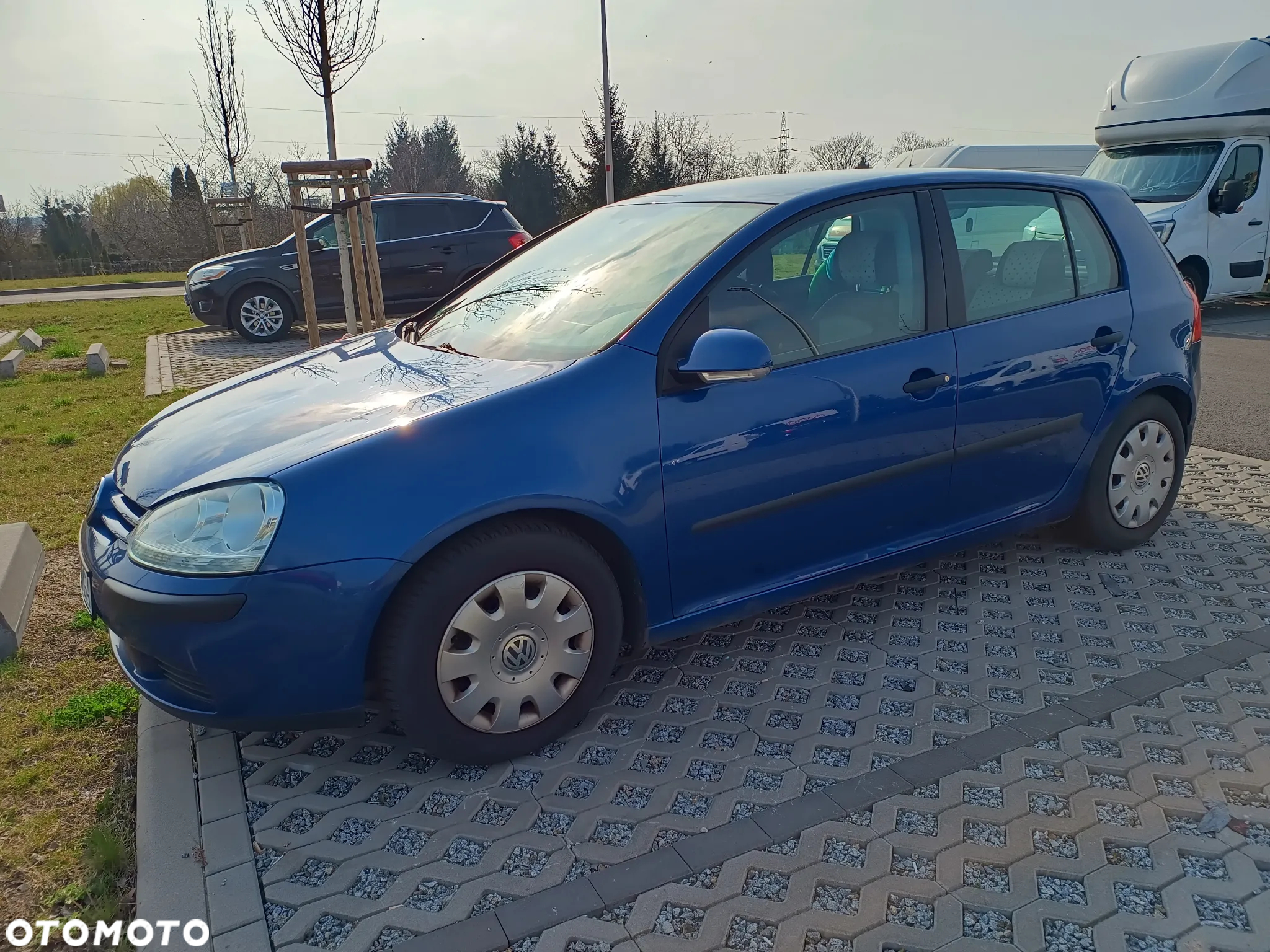 Volkswagen Golf - 2
