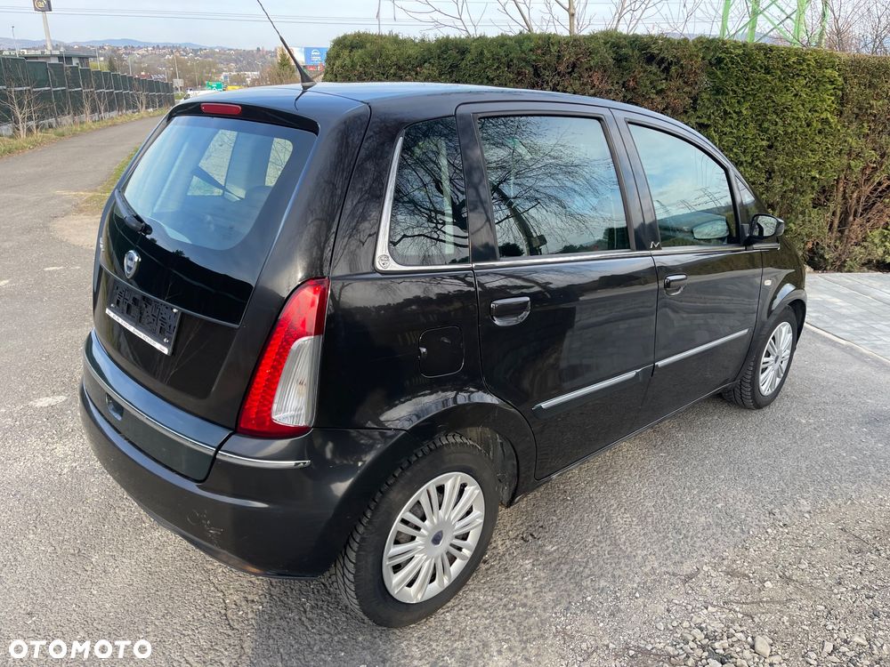 Lancia Musa 1.4 16V Gold - 3