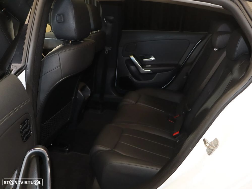Mercedes-Benz CLA 250 e Shooting Brake Progressive - 16