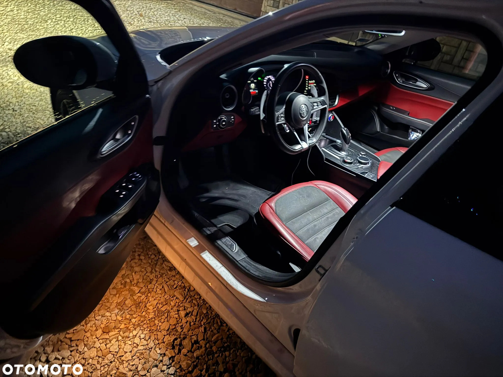 Alfa Romeo Giulia 2.0 Turbo - 9