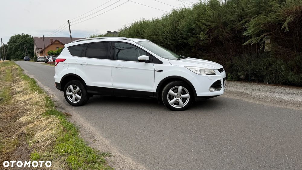 Ford Kuga - 12