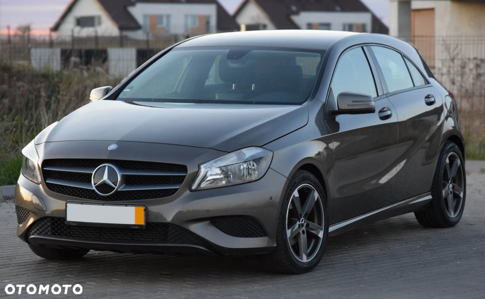 Mercedes-Benz Klasa A 180 BlueEfficiency Edition - 23