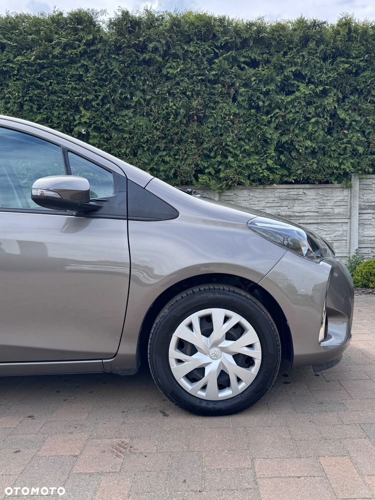 Toyota Yaris - 11
