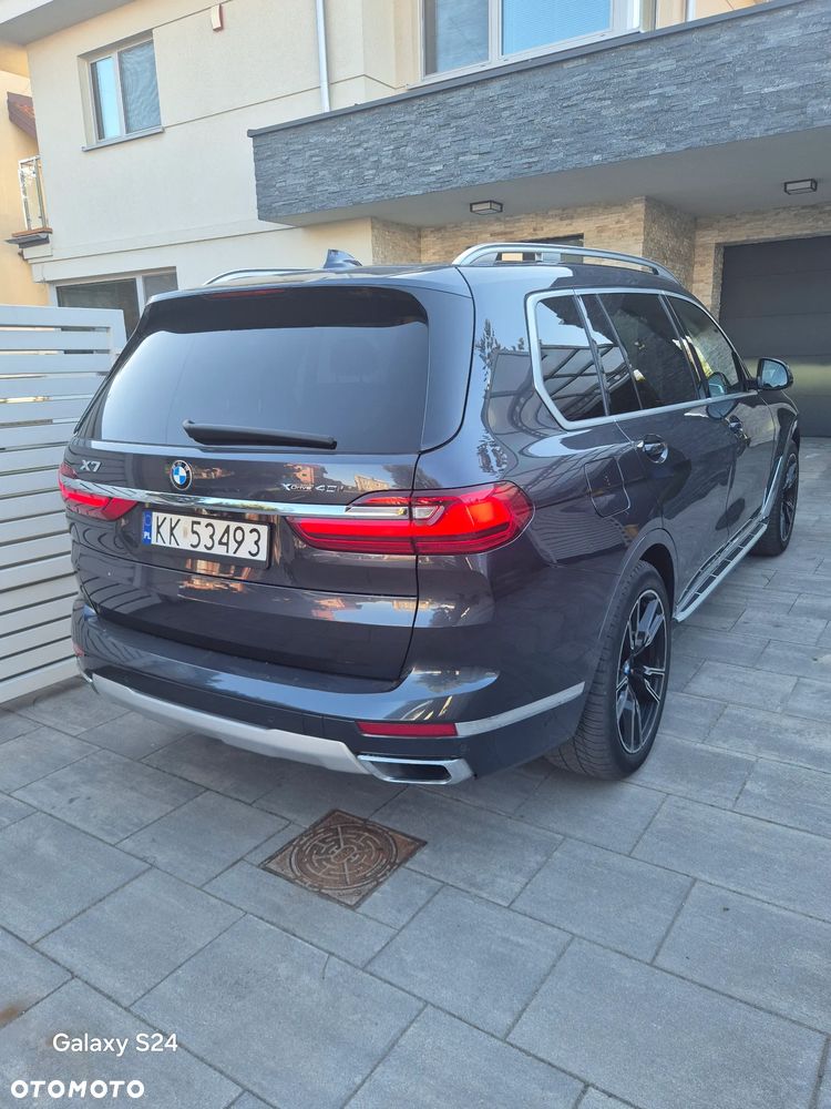 BMW X7 xDrive40i mHEV - 13