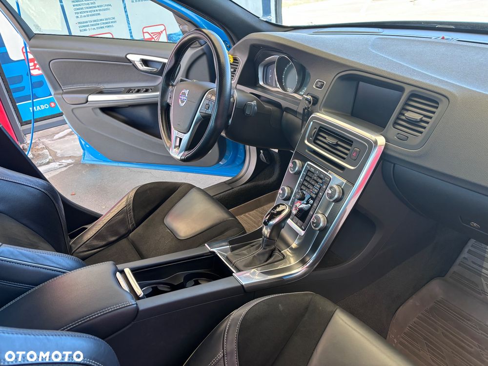 Volvo S60 T6 AWD R-Design Summum - 18