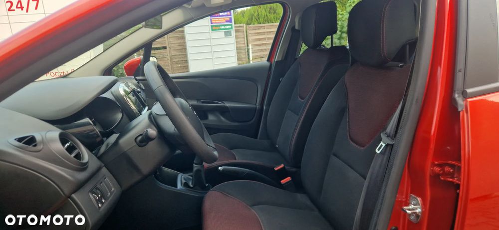 Renault Clio 1.2 16V 75 Experience - 11