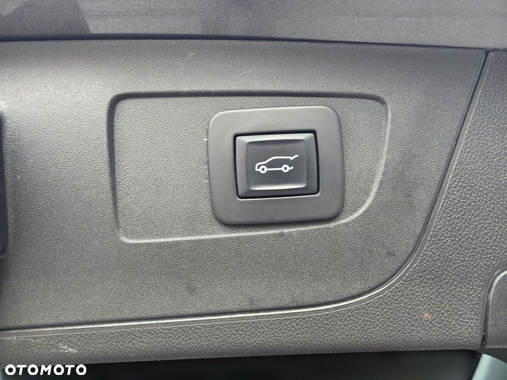 Opel Insignia - 36