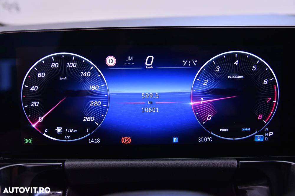 Mercedes-Benz GLA 220 4MATIC MHEV Aut. - 11