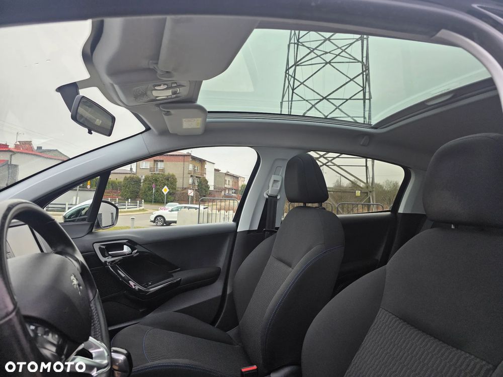Peugeot 208 PureTech 82 Start & Stop Style - 8