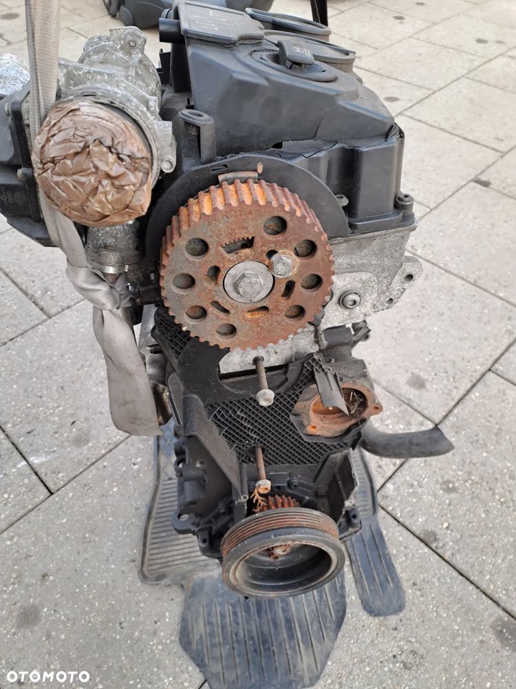Volkswagen Golf V 1.9 TDi 105KM silnik kod BLS - 6