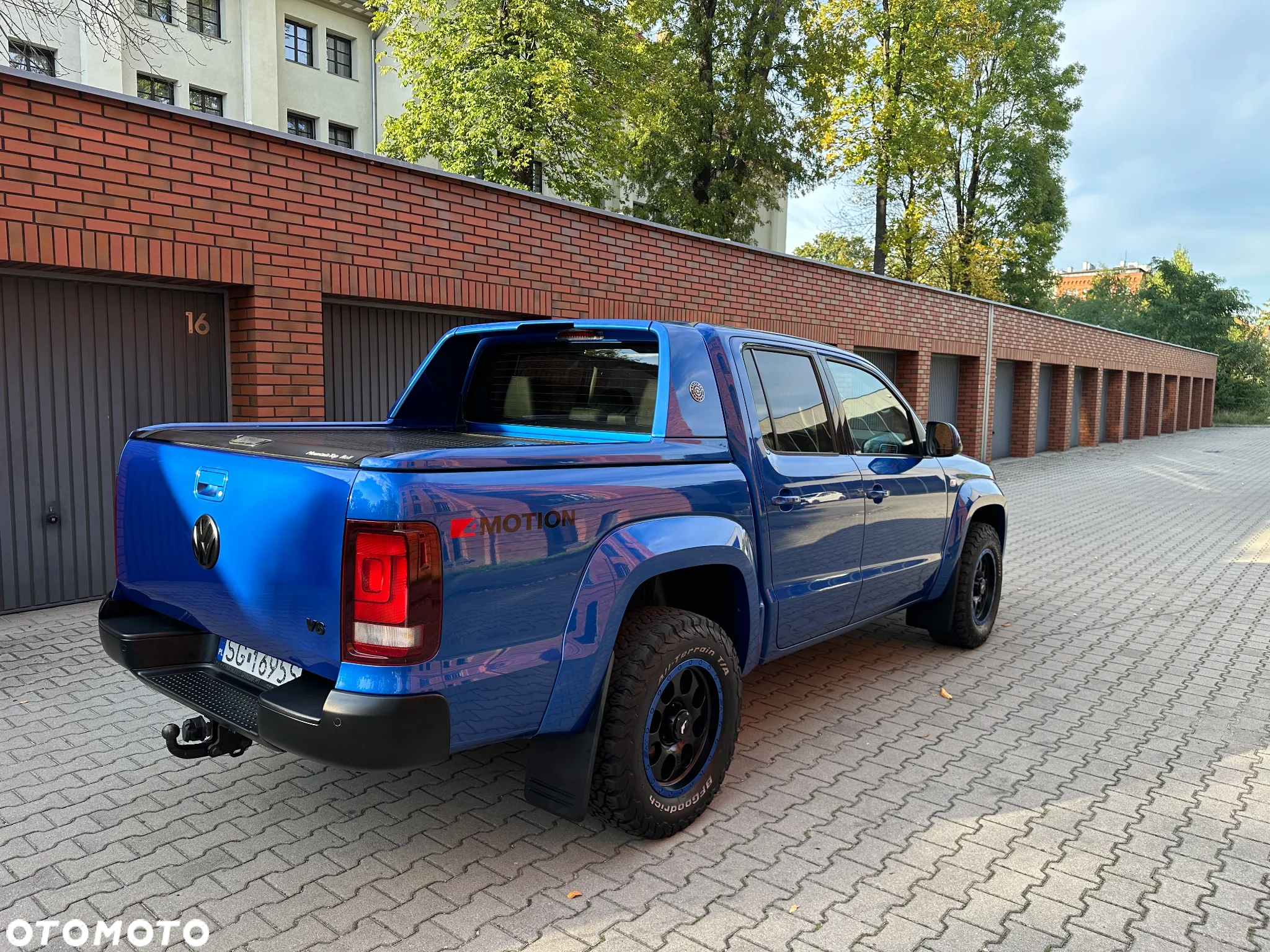 Volkswagen Amarok 3.0 V6 TDI 4Mot Aventura - 3