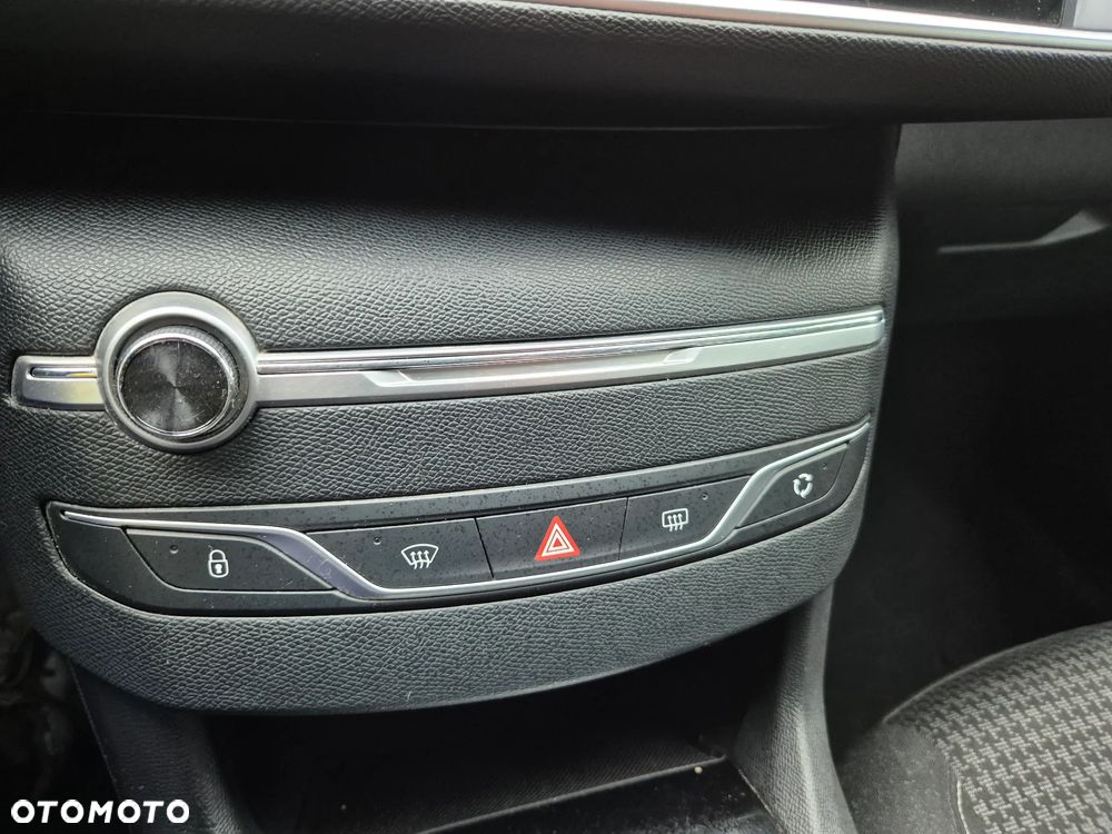 Peugeot 308 BlueHDi FAP 100 Stop & Start Active Pack - 15