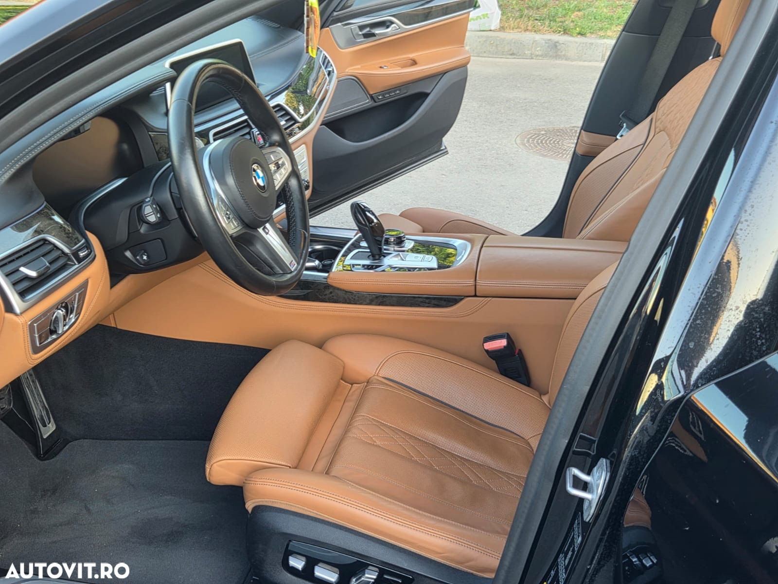 BMW Seria 7 745Le AT PHEV - 14