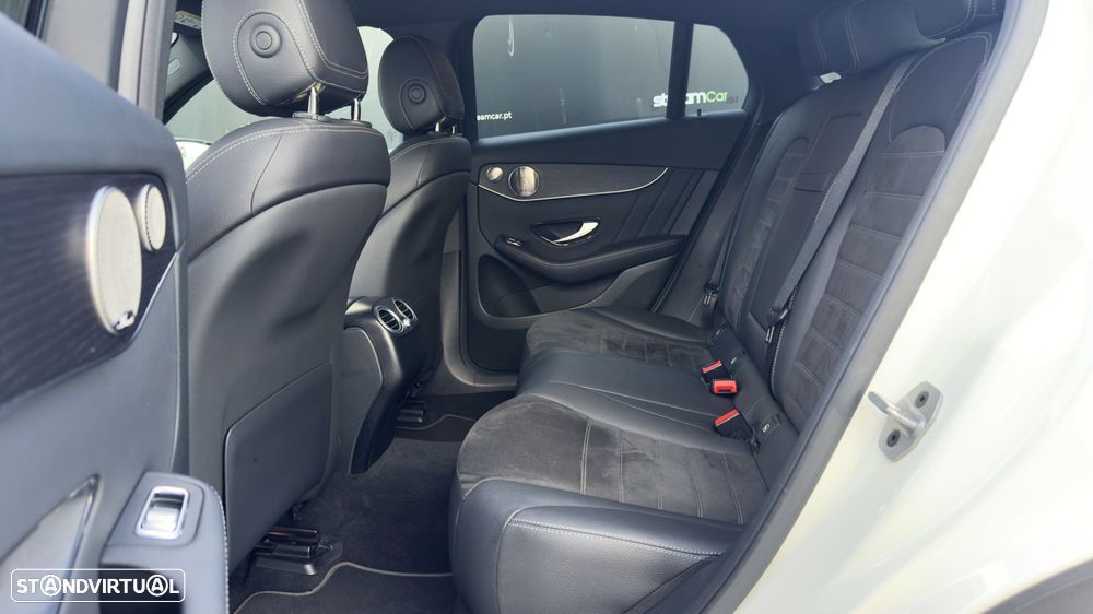 Mercedes-Benz GLC 300 de Coupe 4Matic 9G-TRONIC AMG Line - 36