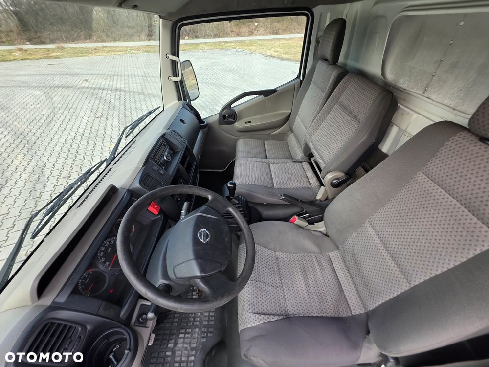Nissan Cabstar 35.13 Kontener 4.40 M + Winda 1000KG ! Bez Korozji  ! Z Włoch  ! - 8